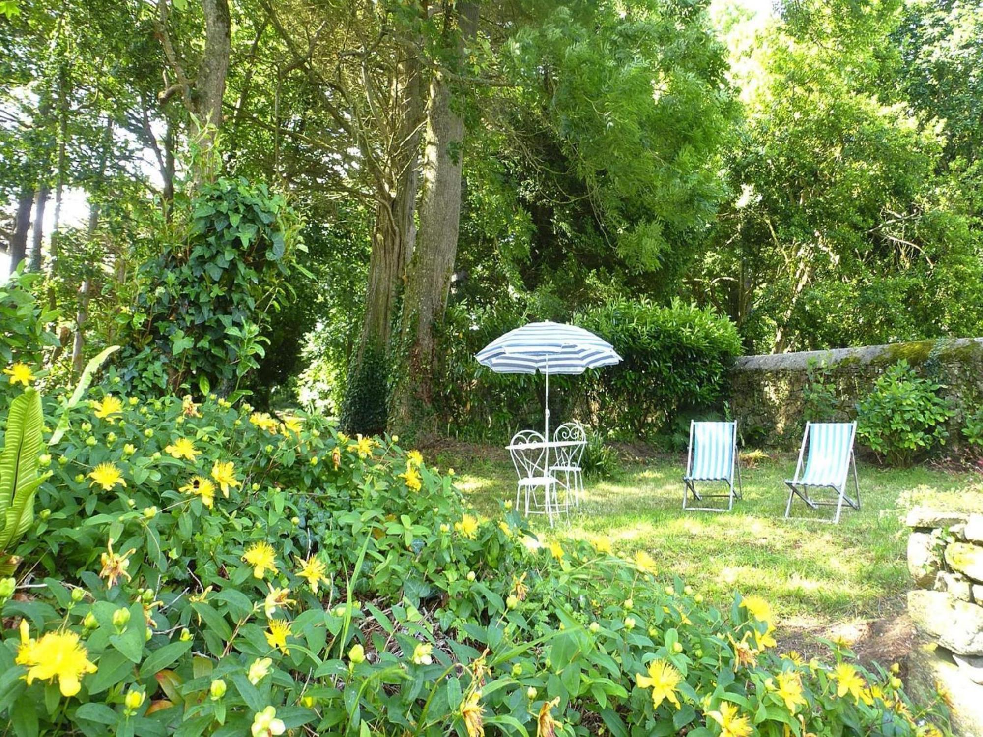 Beautiful Country House On Common Property Plougrescant Zewnętrze zdjęcie
